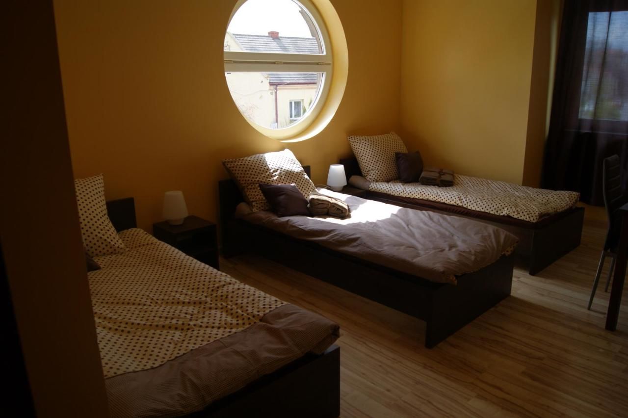 Хостелы Hostel Mira Кельце-36